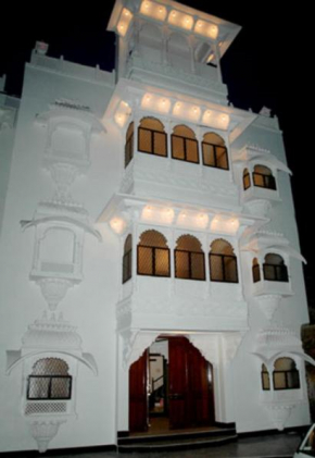 Отель Hotel Bundi Haveli  Бунди